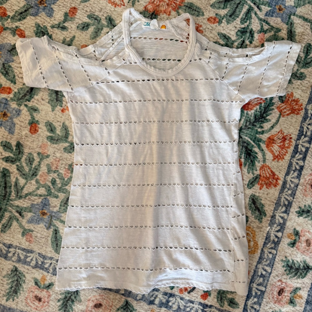 C&C California White Top with Cutout Design